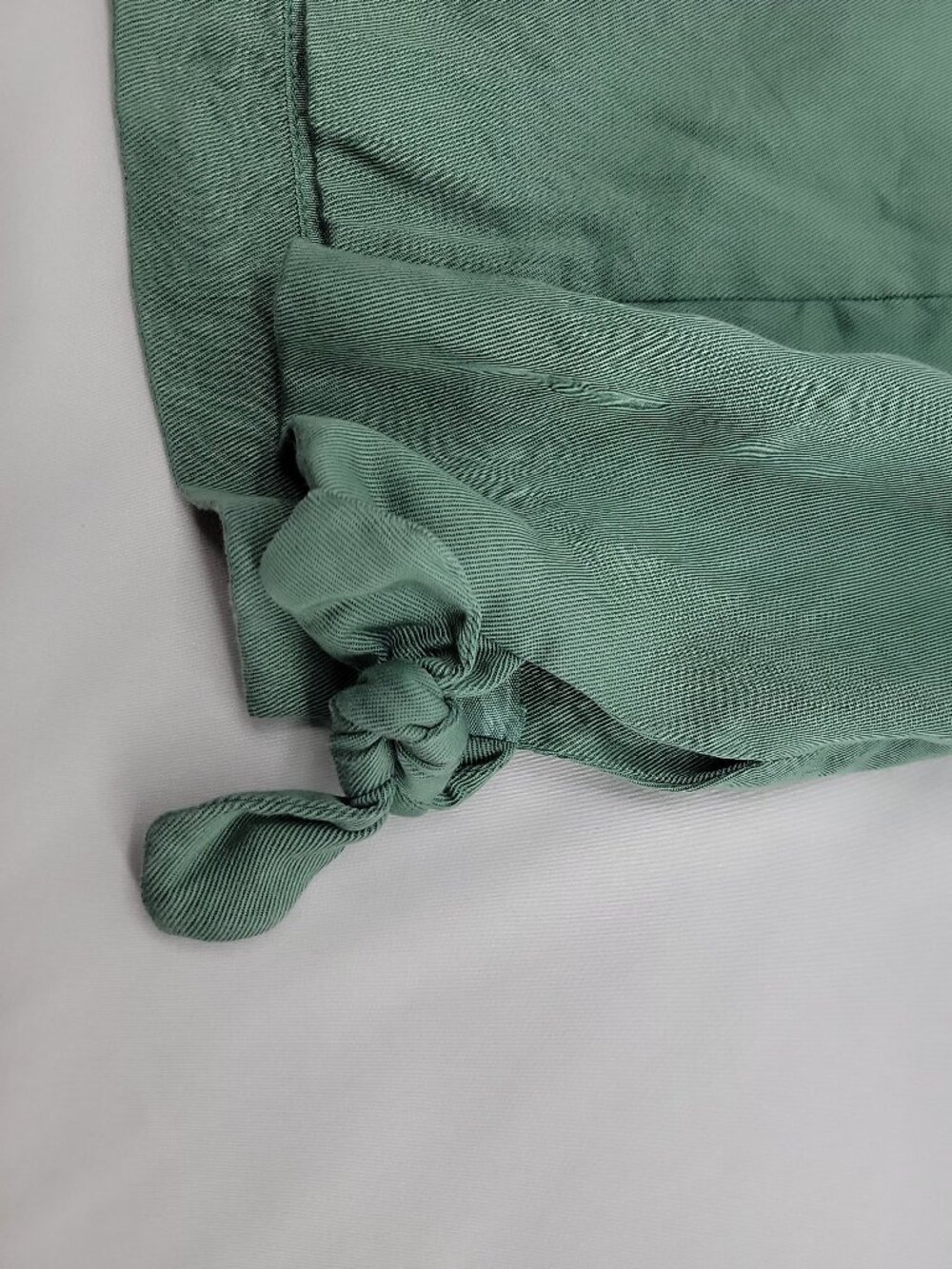 Sezane Sevenses Sage Green Tencel Shorts Embroidered Trim Tie Side Size 0 - Picture 4 of 10